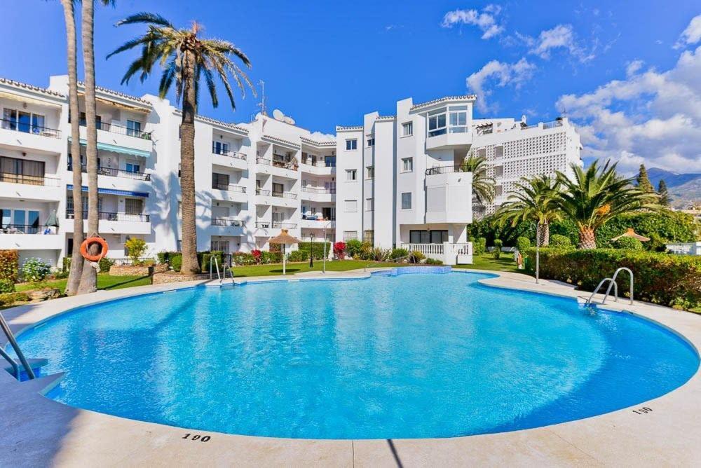 Las Palmeras Nerja Exterior foto