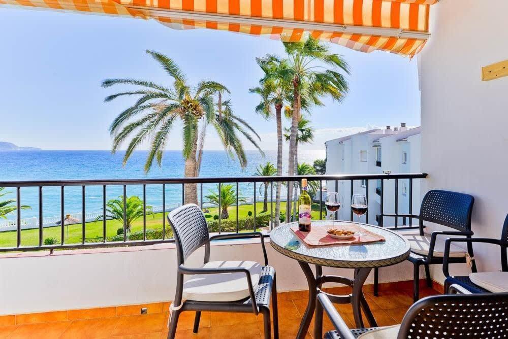 Las Palmeras Nerja Exterior foto